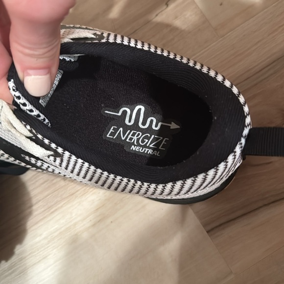 Brooks running shoes - Picture 5 of 6